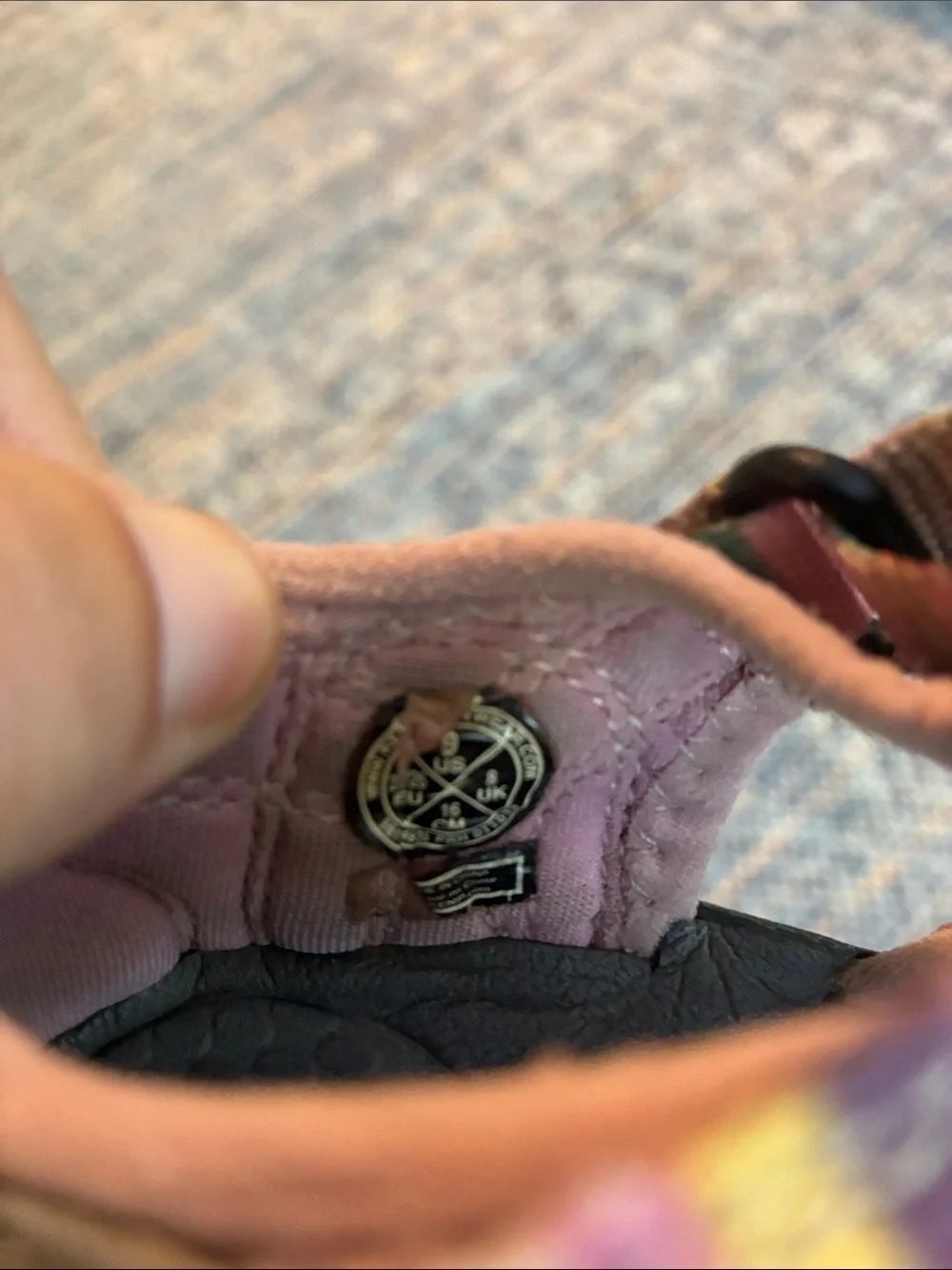Keen kids closed